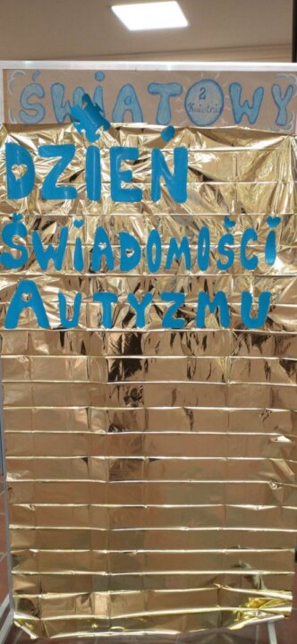 1680601212001 [1600x1200]