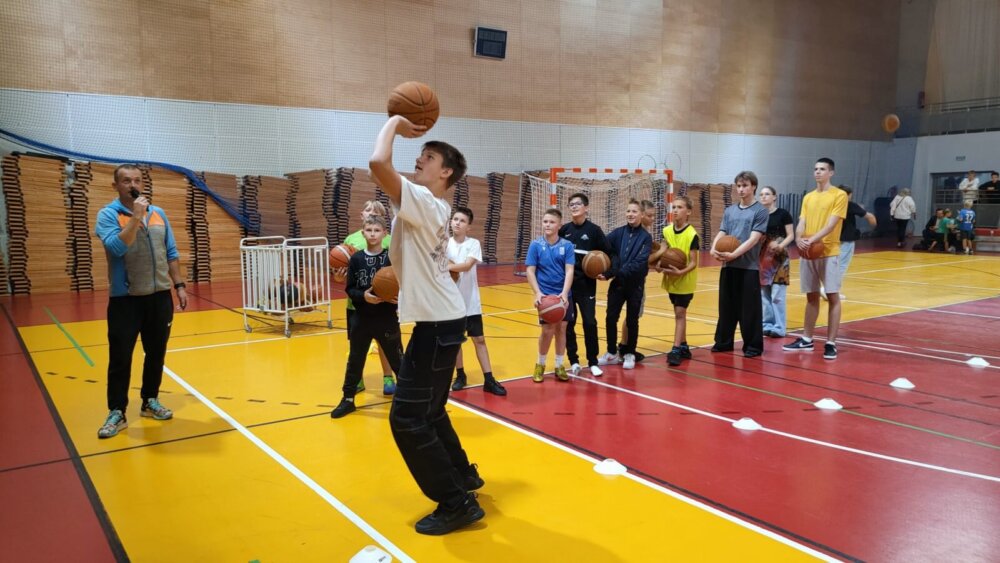 IMG20231007132310_01 [1600x1200]