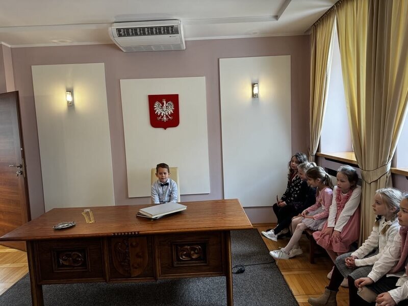 Messenger_creation_aaa5c962-5c70-4e6c-b145-370be09372a6_Easy-Resize.com