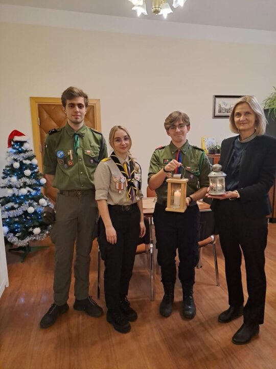 1_Easy-Resize.com (1)