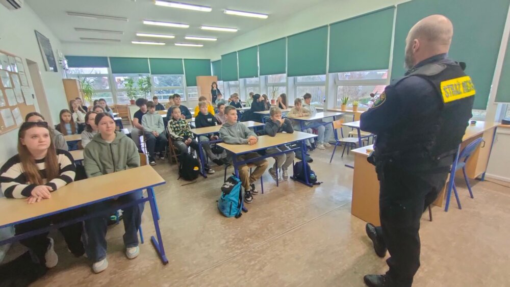 IMG20250324080118_copy_1632x918