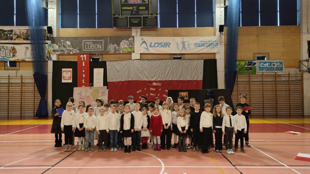 Listopad 2025 (6) [1600x1200]