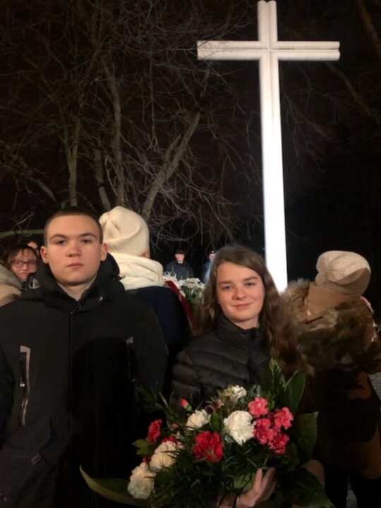 W holdzie powstancom (2)